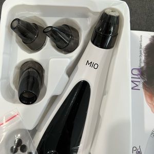Mio diamond microdermabrasion and pore extraction skin resurfacing system